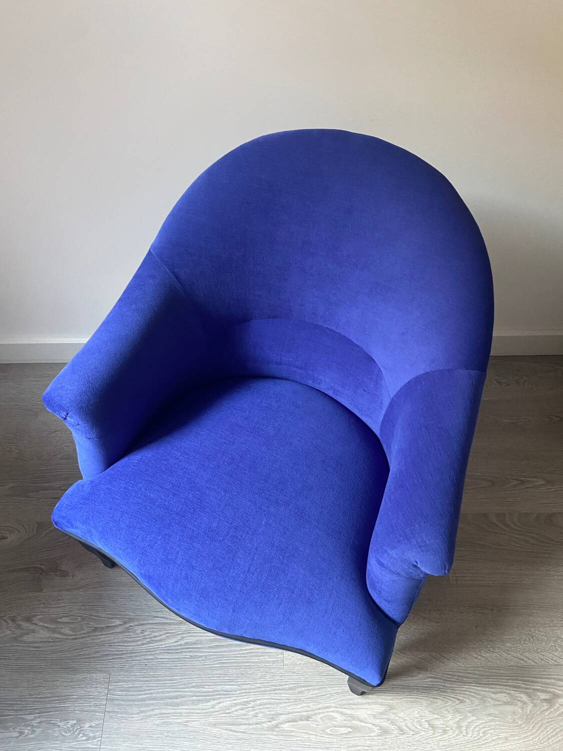 Toad armchair