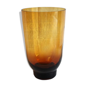 Vase en verre soufflé et fumé terra cota circa 70