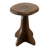 Tabouret d'usine moderniste