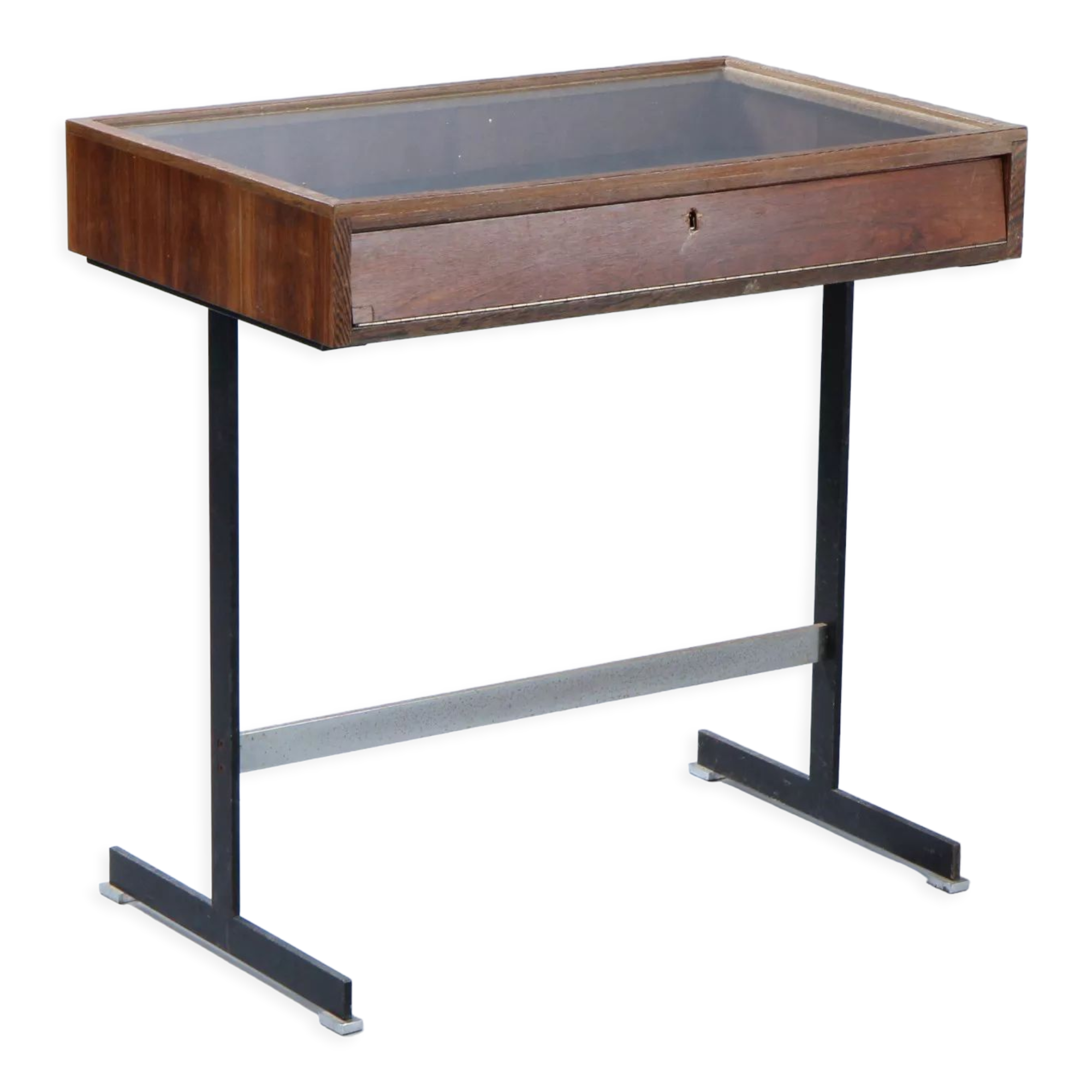 Vitrine de table en palissandre et wengé.  1970.