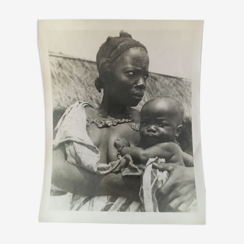 Ethnic photography Africa. Mother and her child.