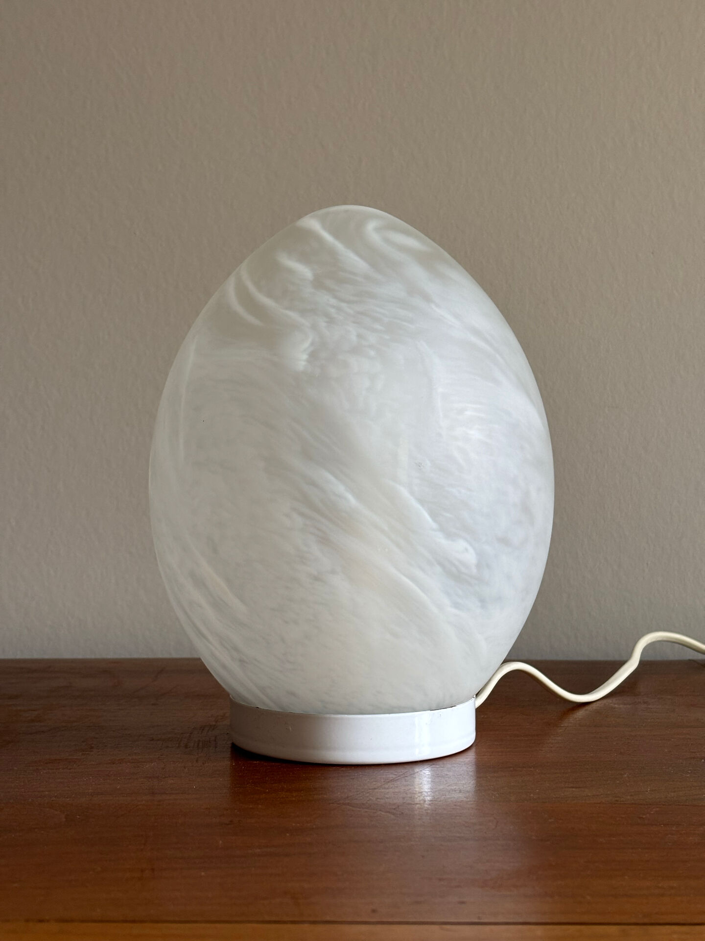 Vintage egg lamp