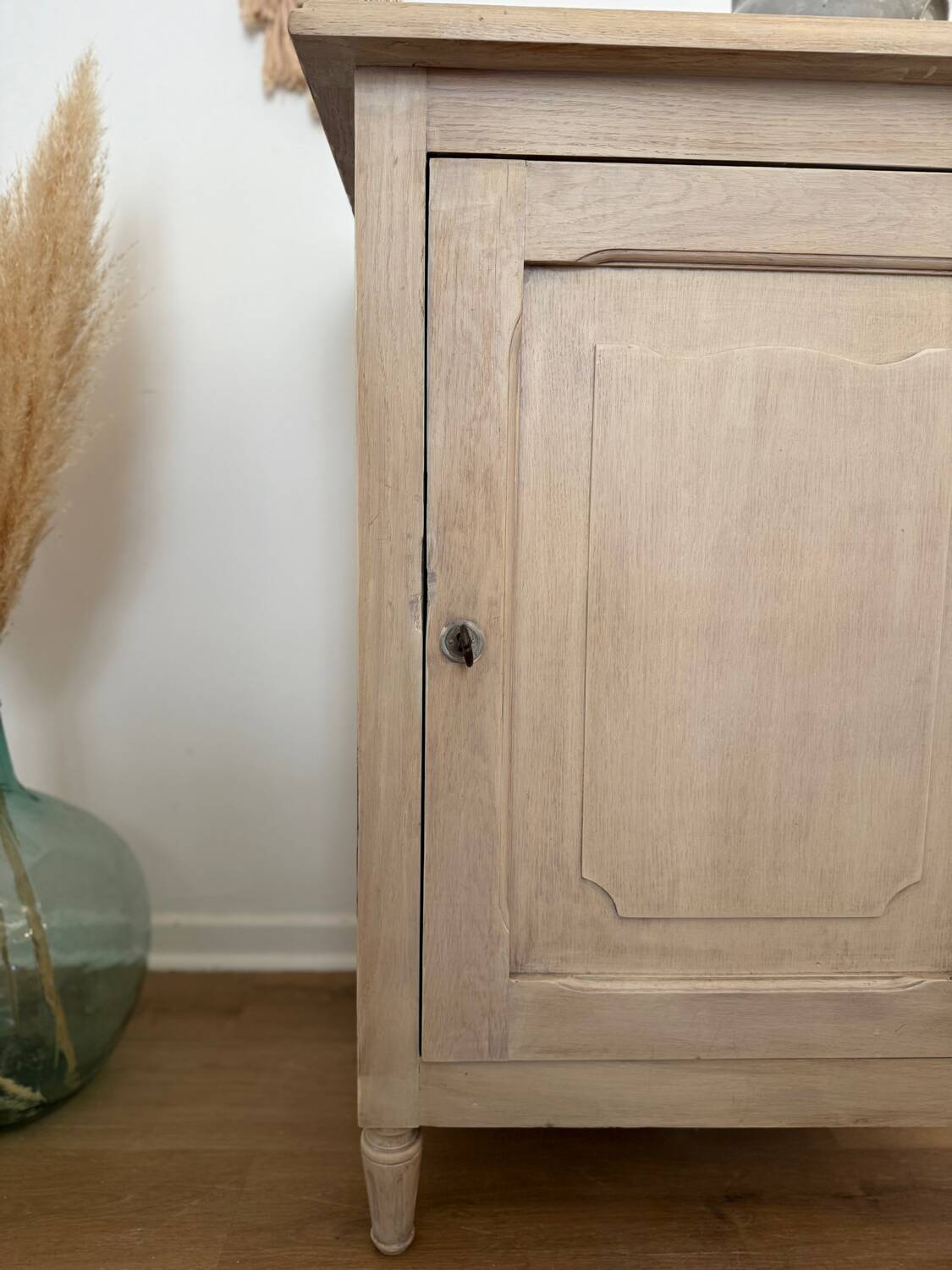 Solid wood jam cupboard