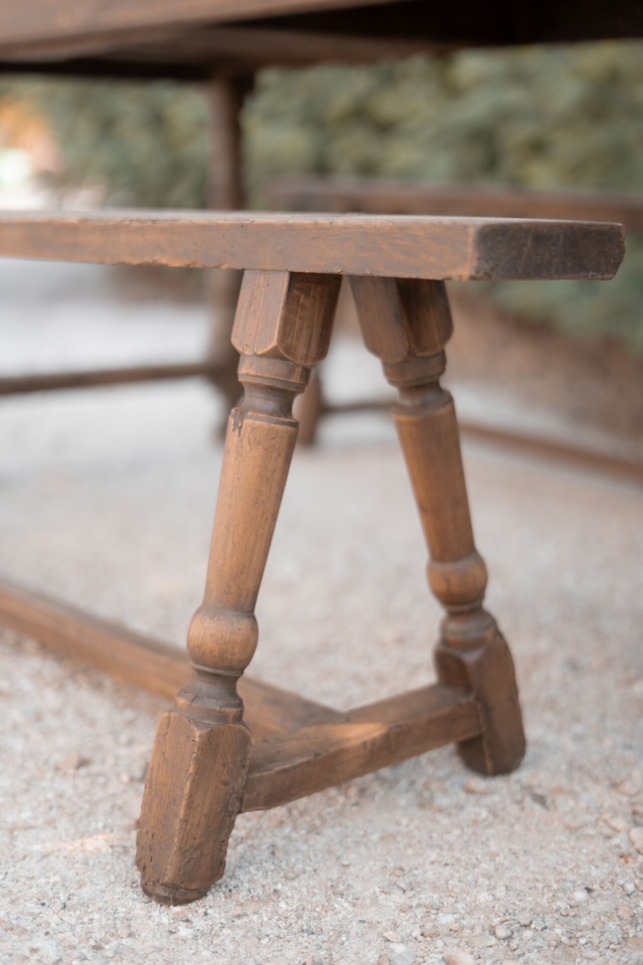 Table and benches set