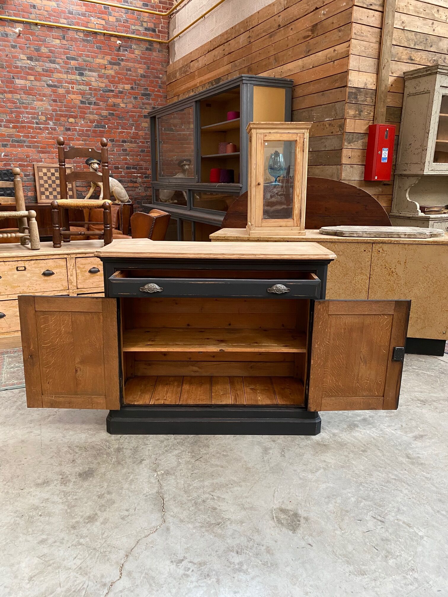 Oak sideboard early twentieth century