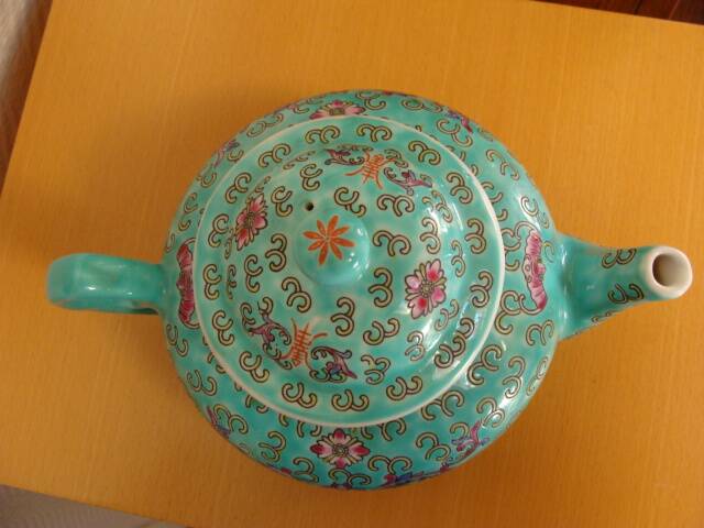 Théière chinoise porcelaine Mun Shou vintage