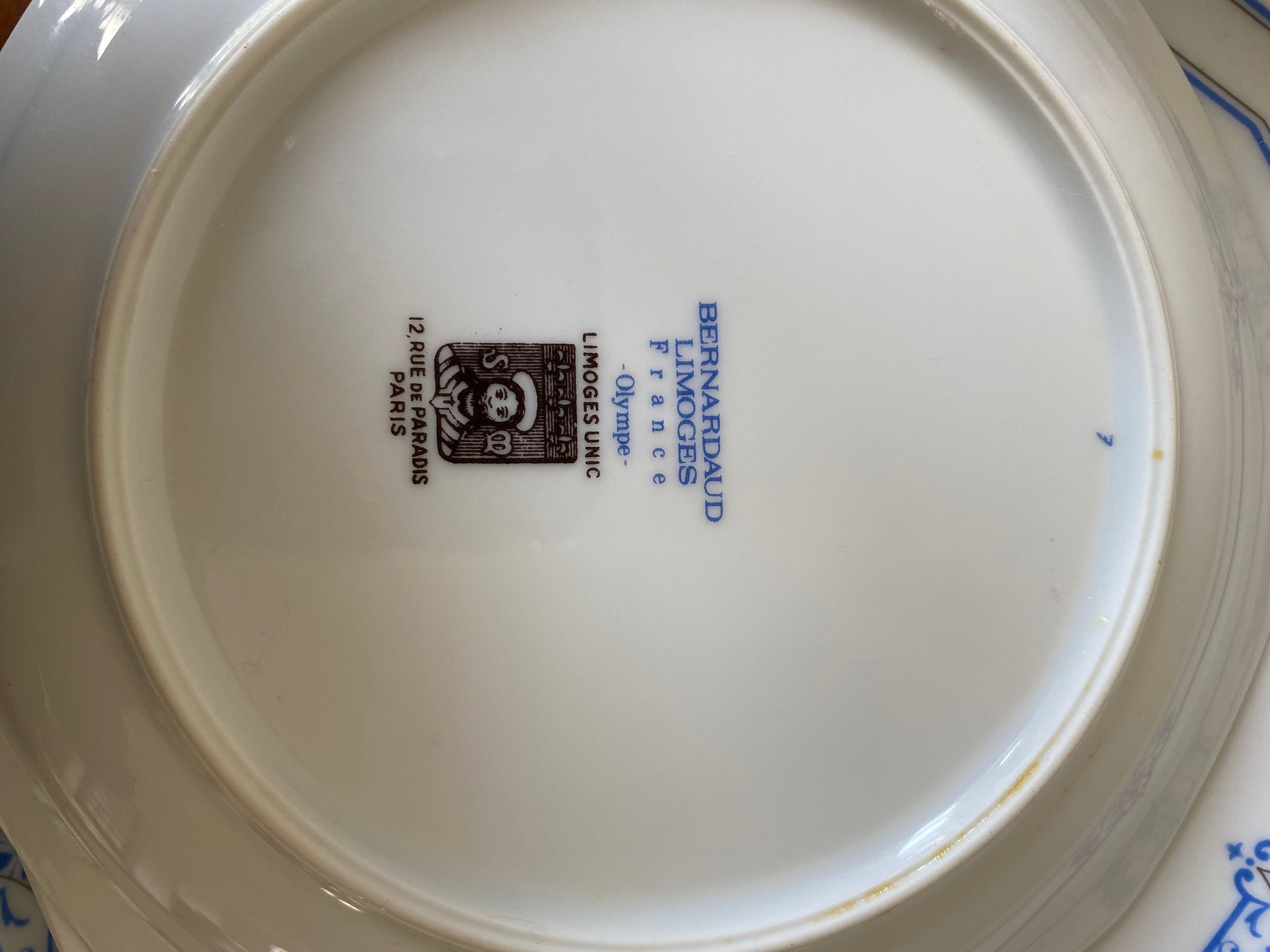 Porcelain service - 20 pieces - Bernardaud Limoges