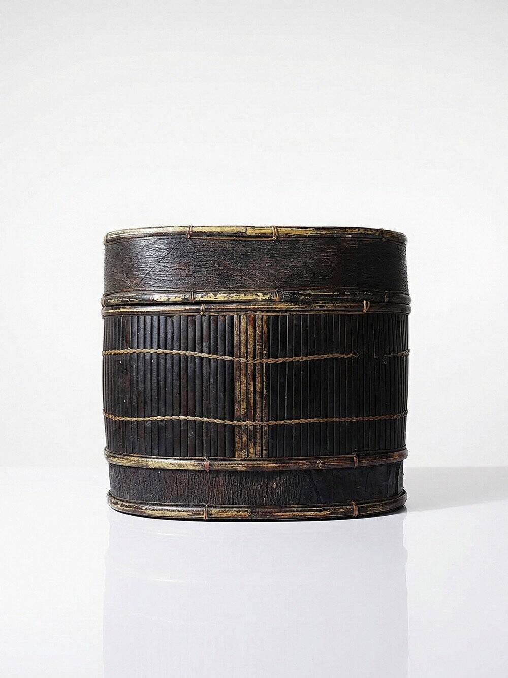 "Tampung" box, bamboo and leaf Indonesia, Lombok early 20th century