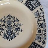 Two Gien plates