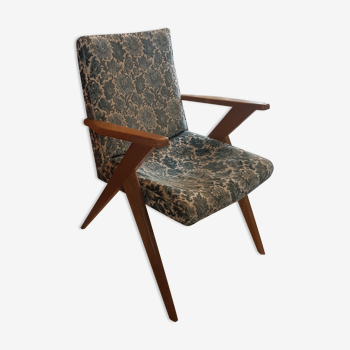 Fauteuil aux  lignes scandinaves circa 1960