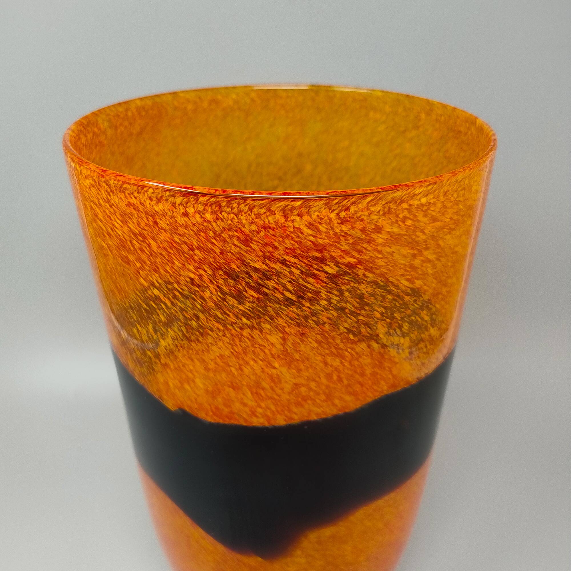 1970s Astonishing Vase By Ca' dei Vetrai in Murano Glass. Made in Italy