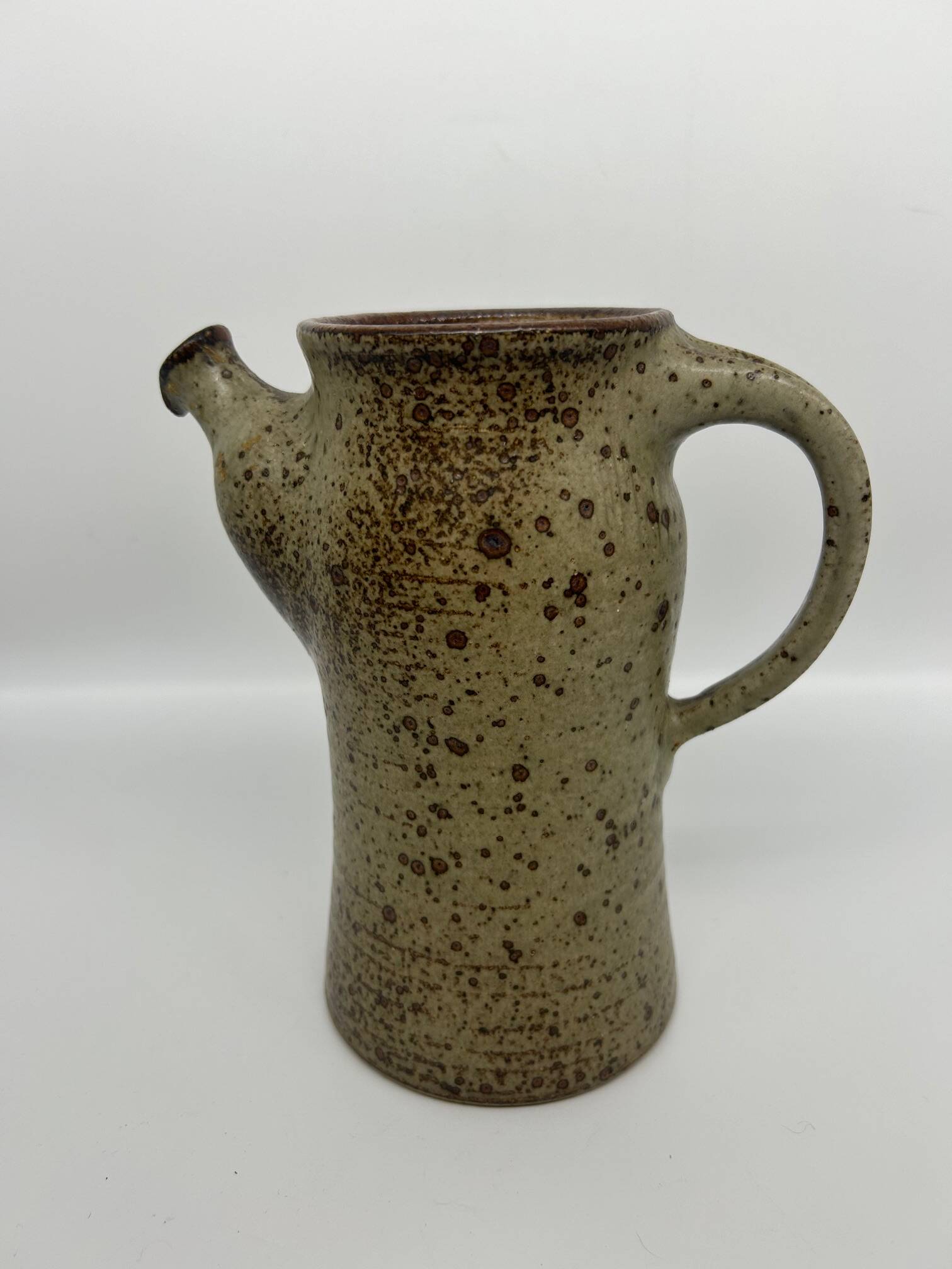 stoneware pitcher Le Cep
