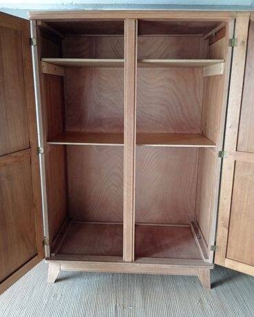 Armoire vintage en bois