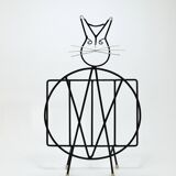 Mid-century cat-shaped magazine or record holder, iron, Italy, 1950s.