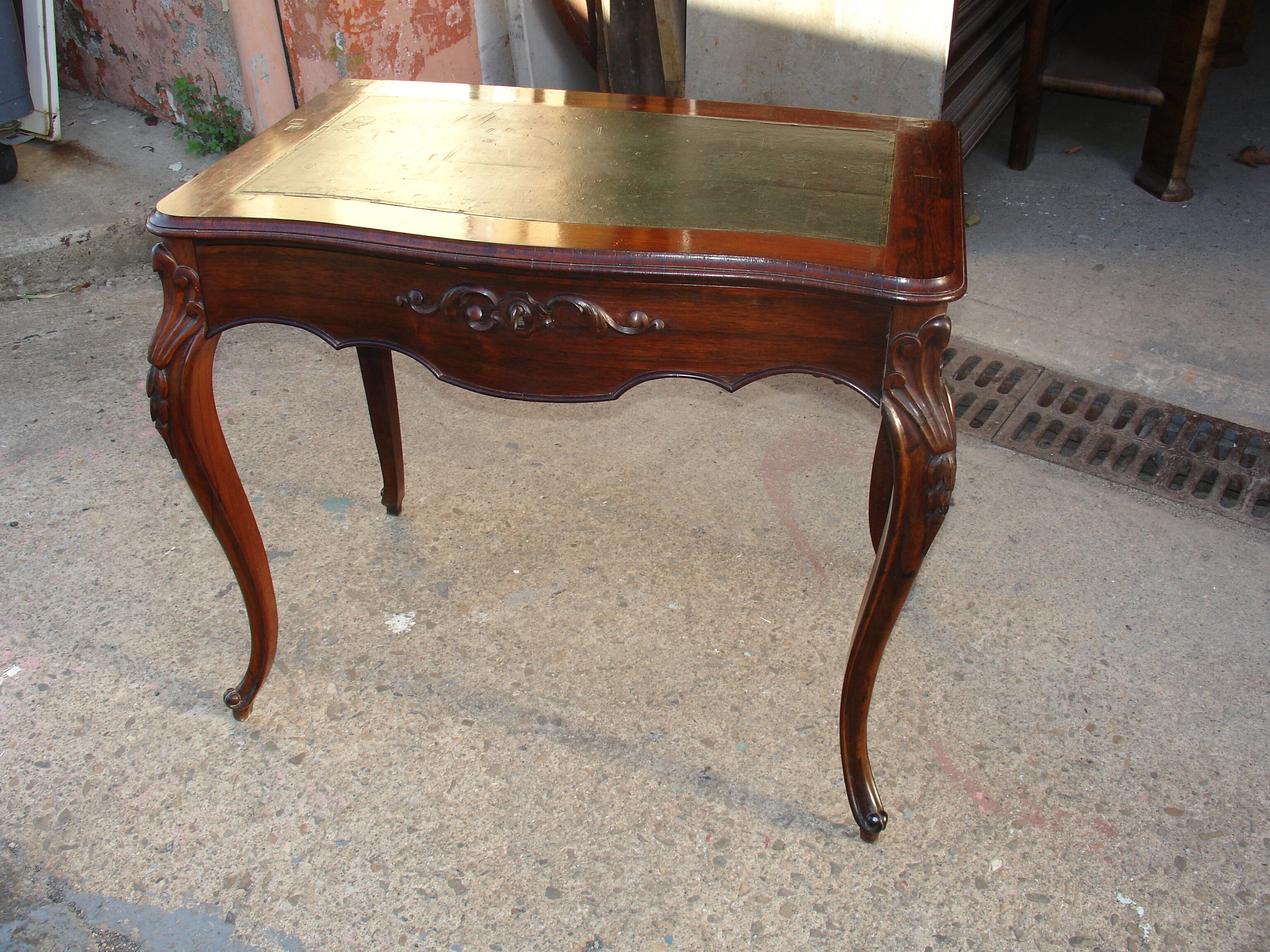 Office Lady rosewood finely carved time Napoleon III