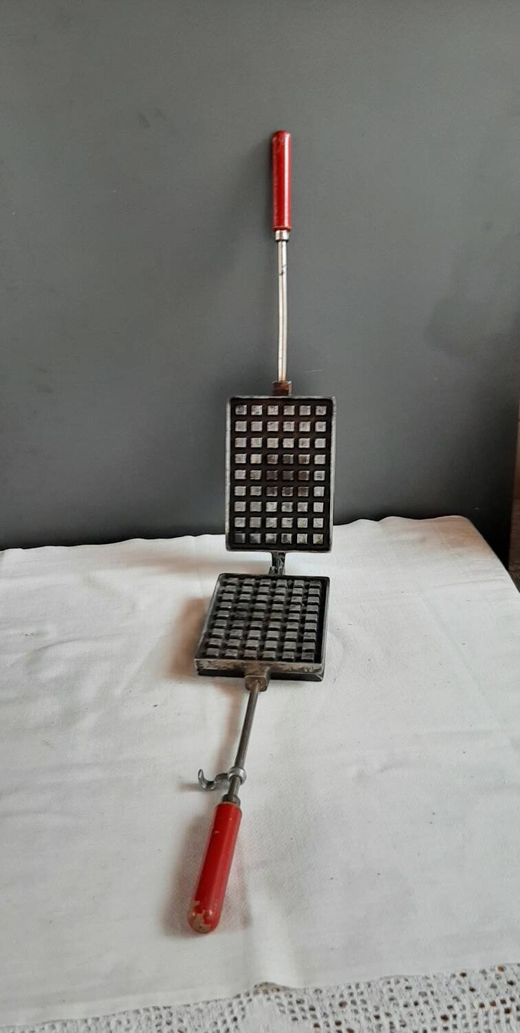 Croque monsieur and waffle maker