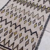 Handcrafted Moroccan Berber Rug 186 X 118 CM