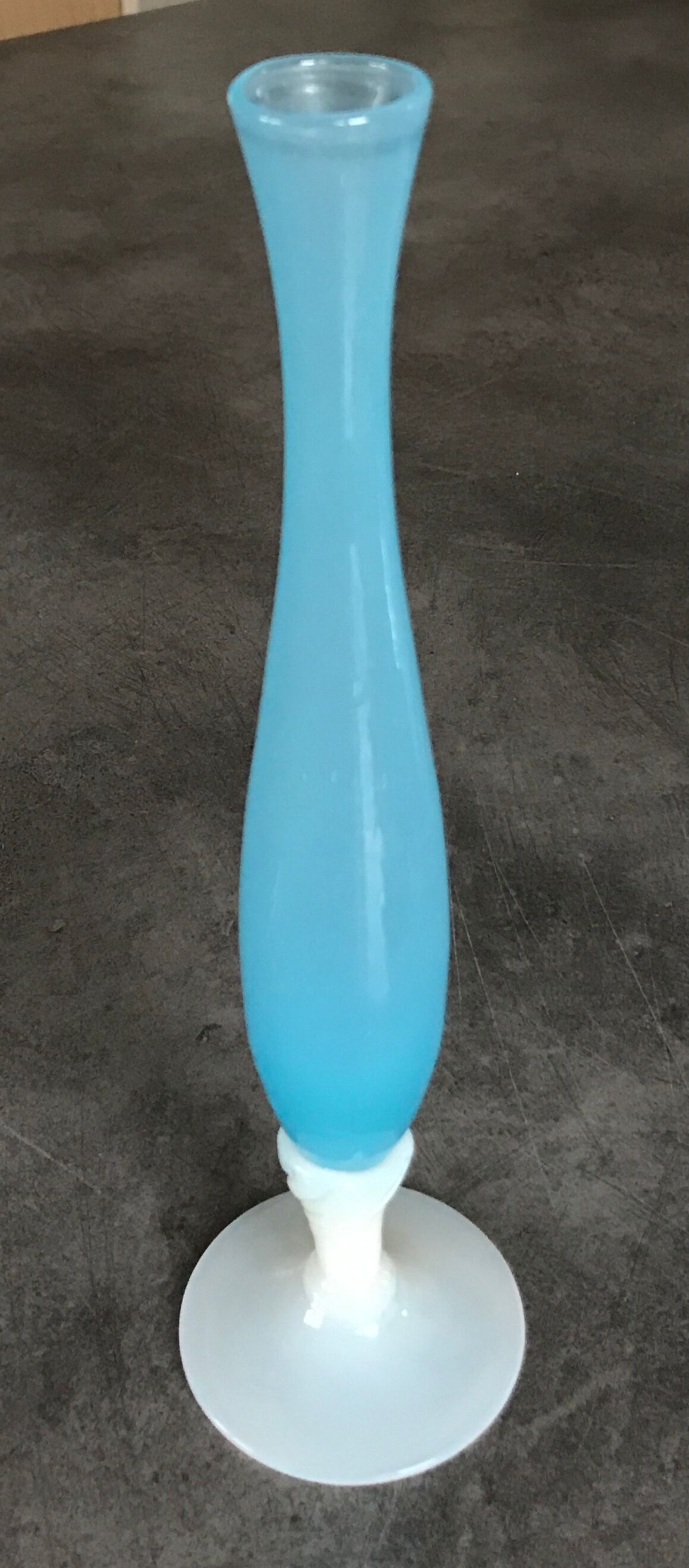 Vase soliflore in opaline turquoise blue color and white foot 24 cm