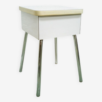 Formica shoeshine stool