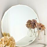 Beveled mirror