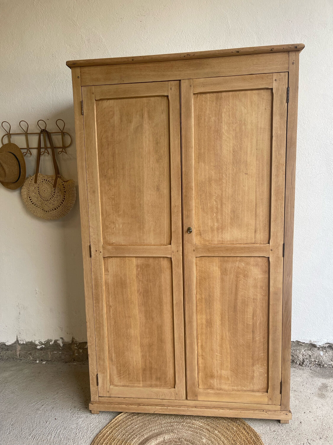 Wardrobe / Parisian wardrobe