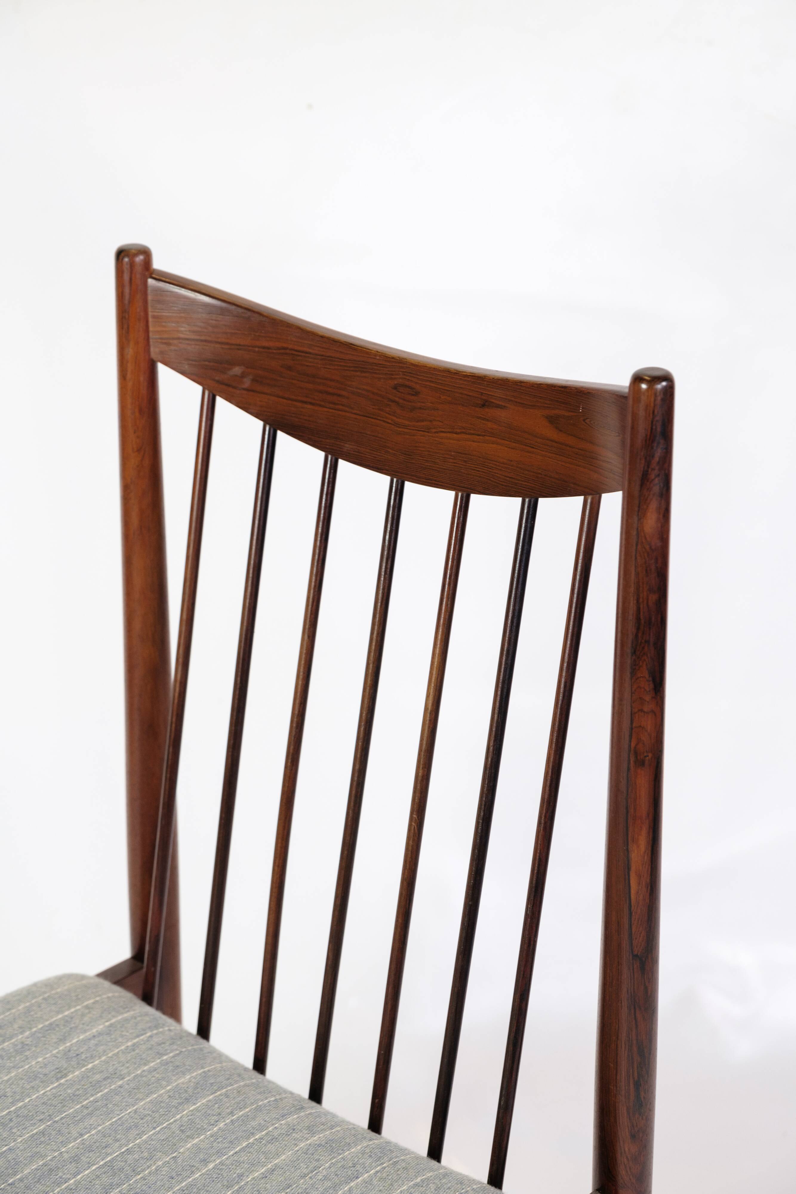 Set Of 4 Dining Chairs Model 422 Made In Rosewood By Arne Vodder From 1960s