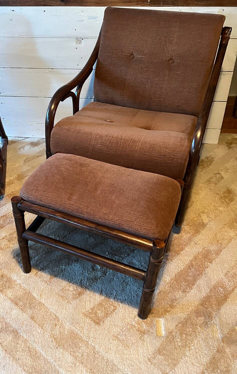 Vintage 70s velvet rattan set.