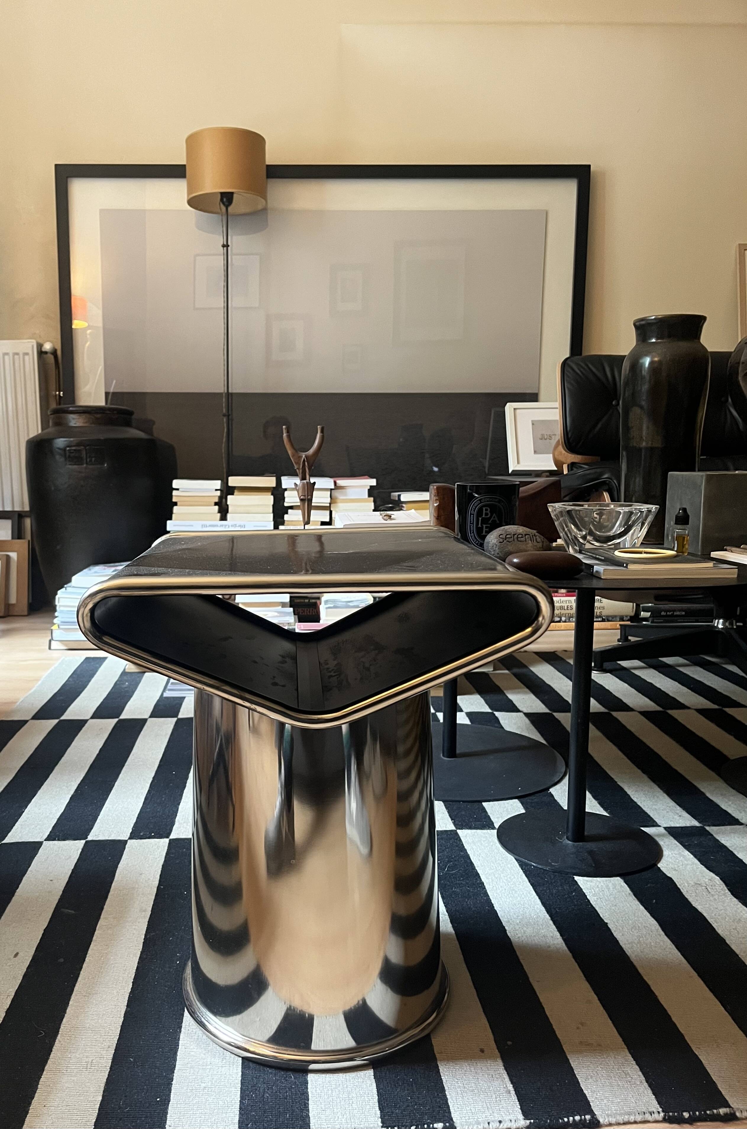Silver chrome metal stool - Jean-Baptiste Fastrez