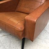 Fauteuil en skai marron