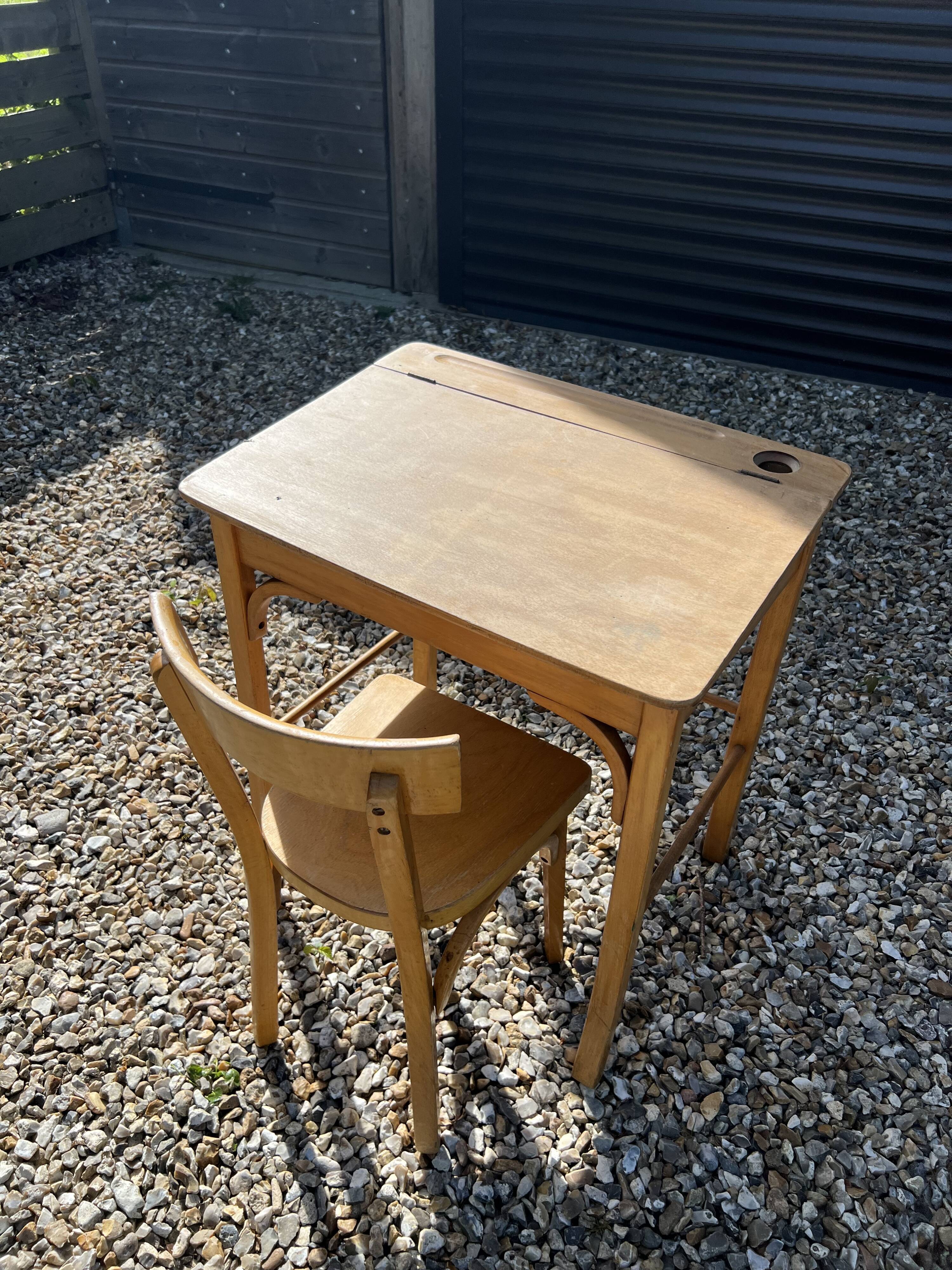 Bureau et chaisse baumann