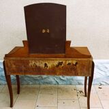 Hairdresser dating from the 50s