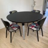 Roche Bobois Globe Trotter collection table and its four chairs