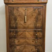 Secretary from the Louis Philippe era – a dozen – in walnut – 19th century