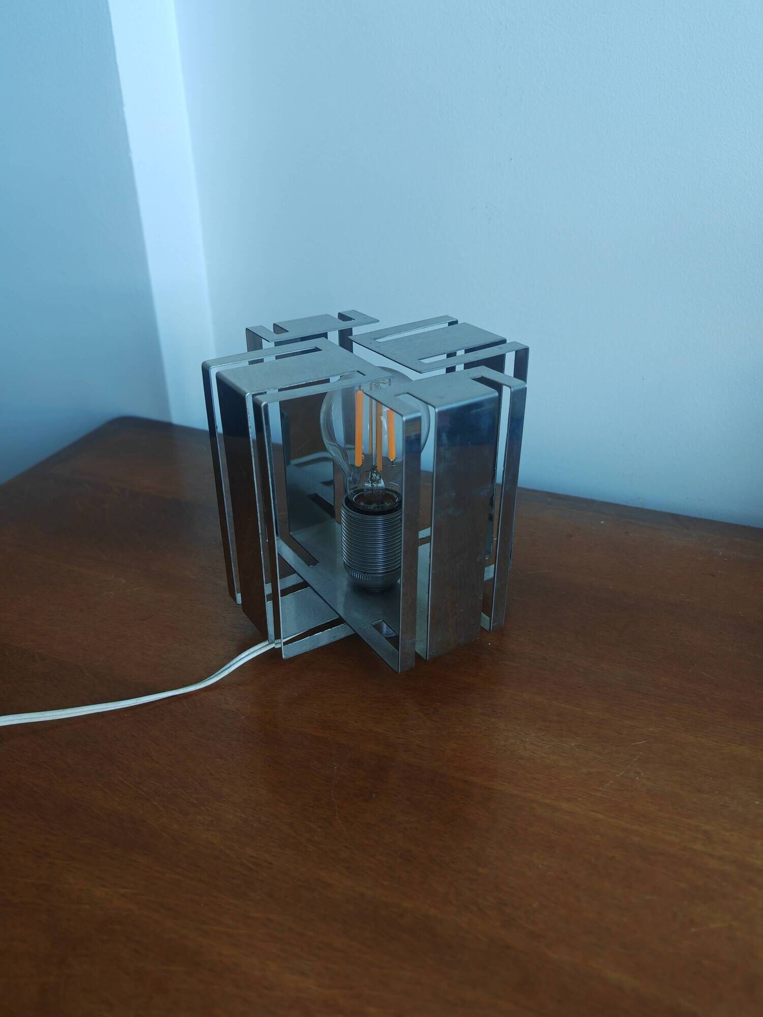 Vintage 70s chrome cube lamp – Brutalist / Space Age style + Bulb