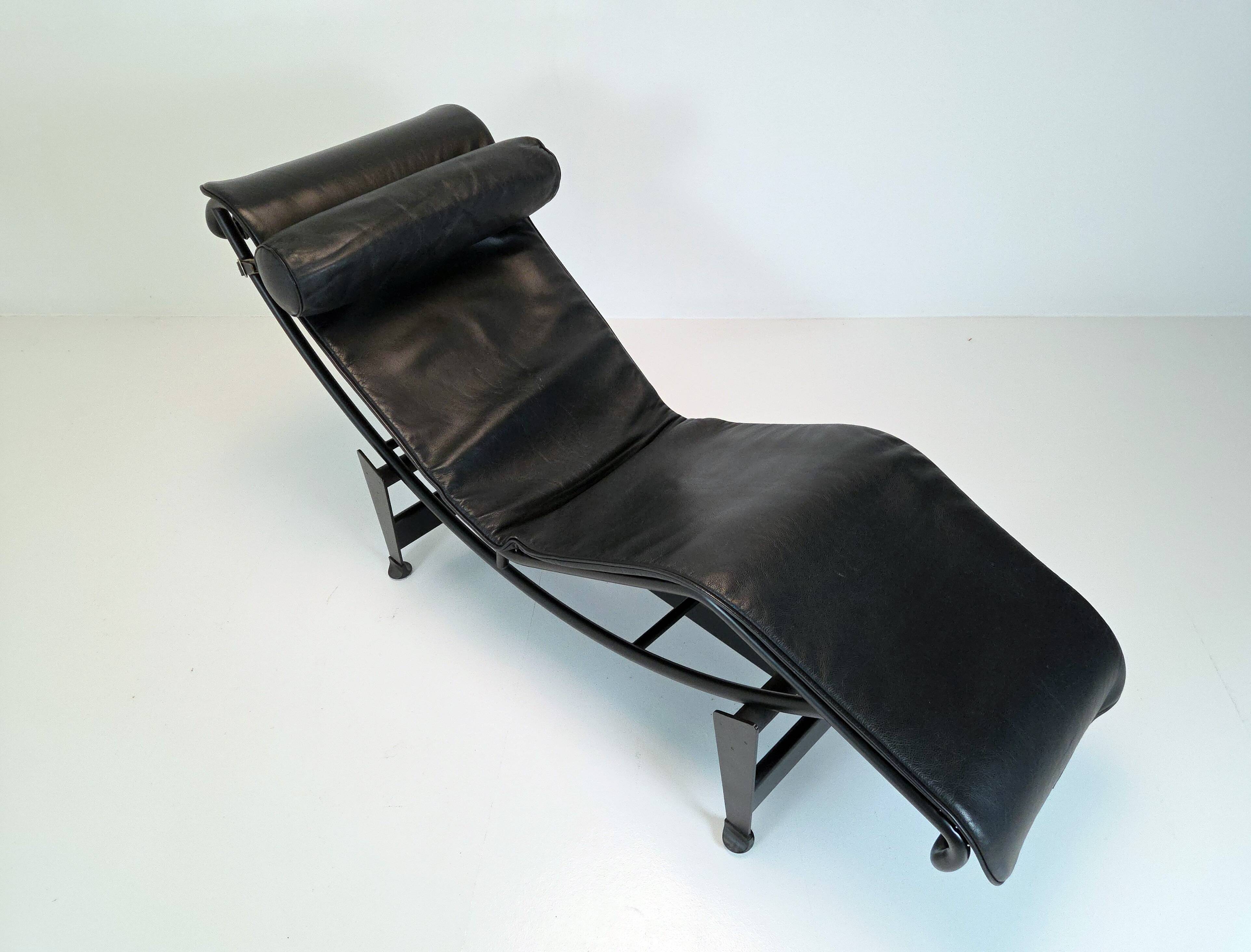 Cassina LC4 Chaise Longue – Le Corbusier, Charlotte Perriand & Pierre Jeanneret