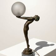 "Lueur Lumineuse" sculpture lamp by Max Le Verrier – opaline glass sphere – Art Deco 1930