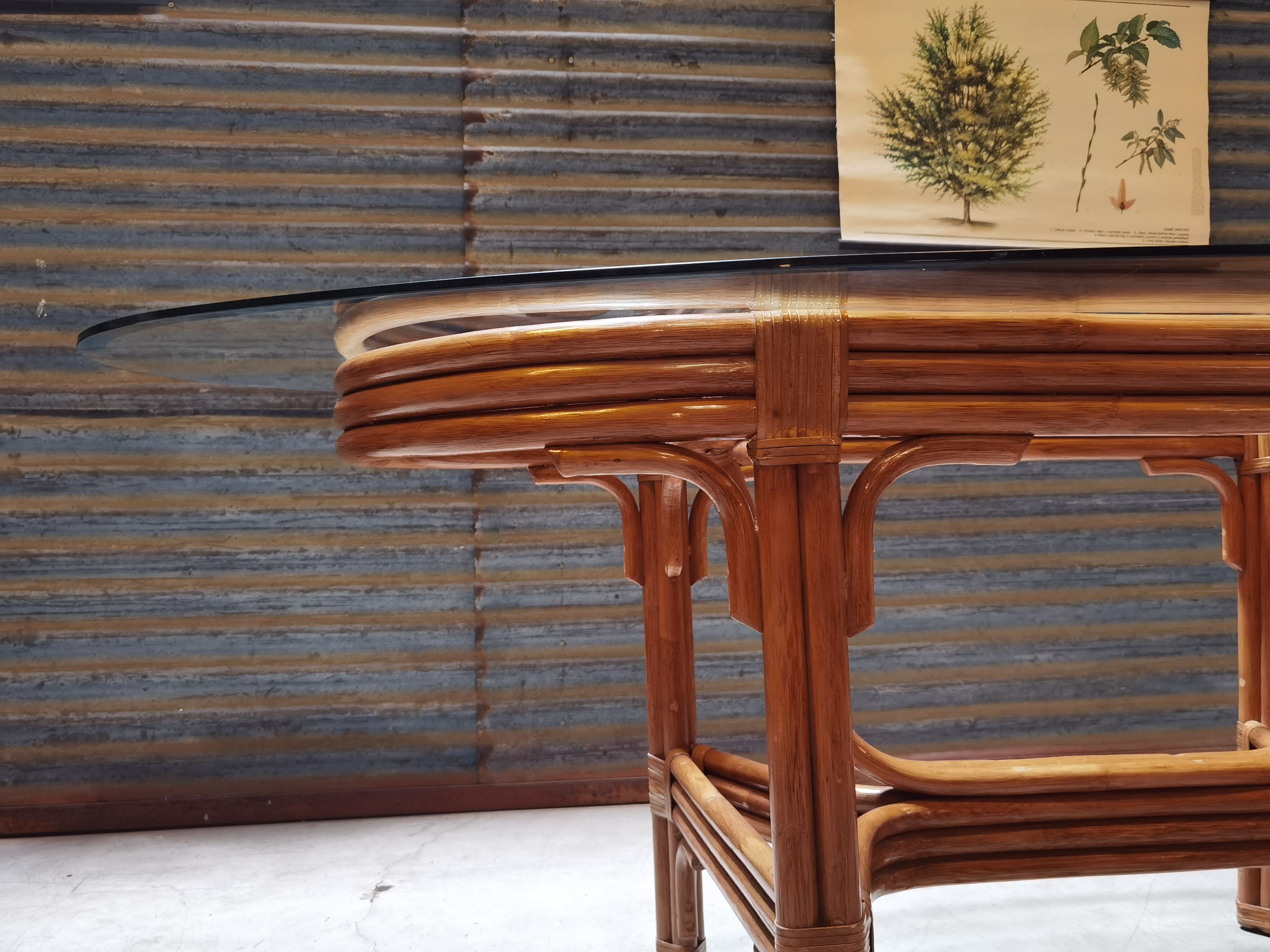 Dining table in rattan and glass 1960