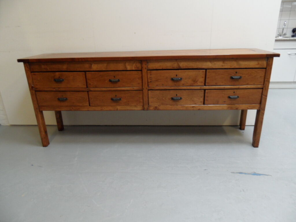 Industrial workshop cabinet