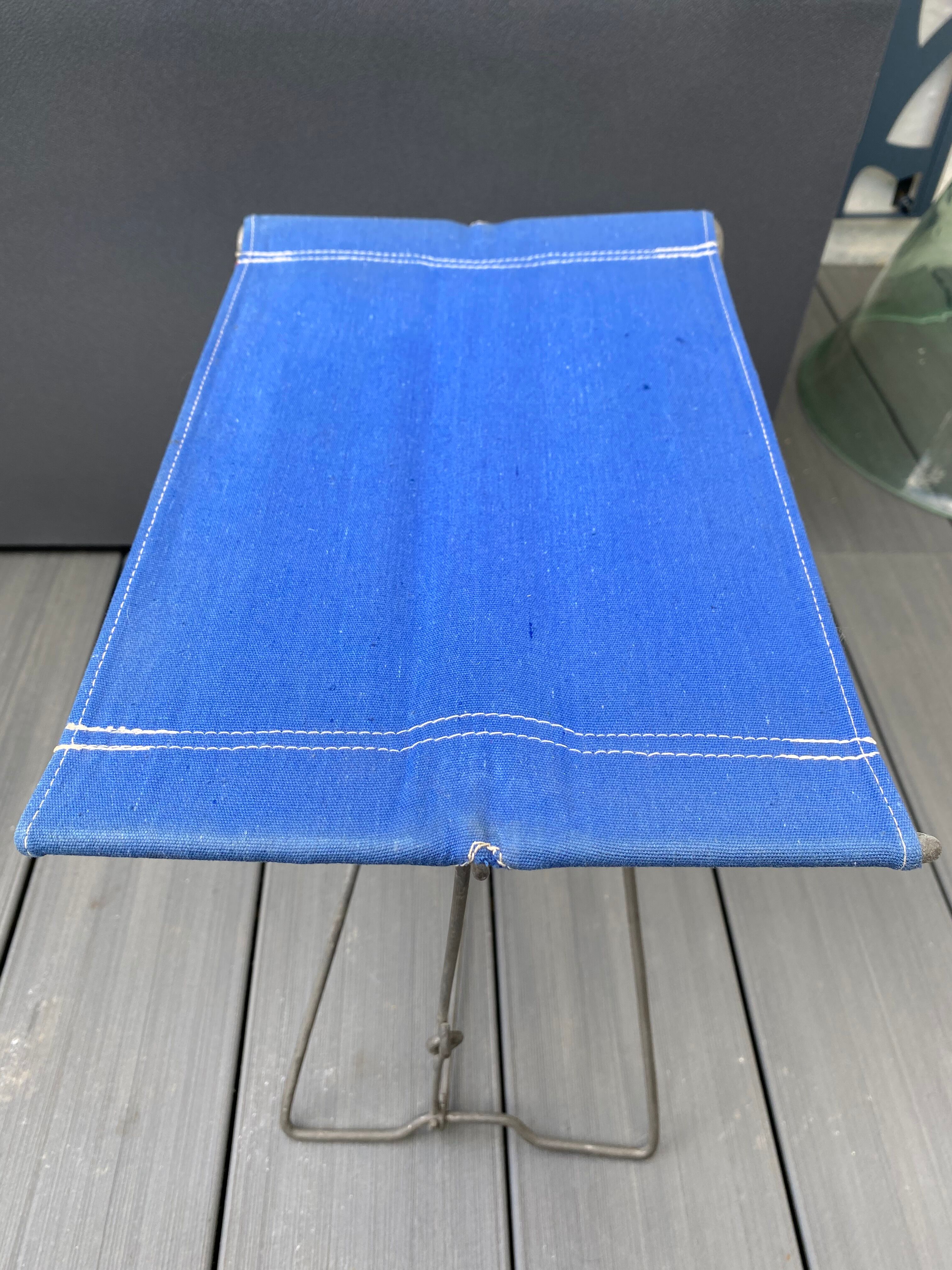 Folding stool in vintage canvas