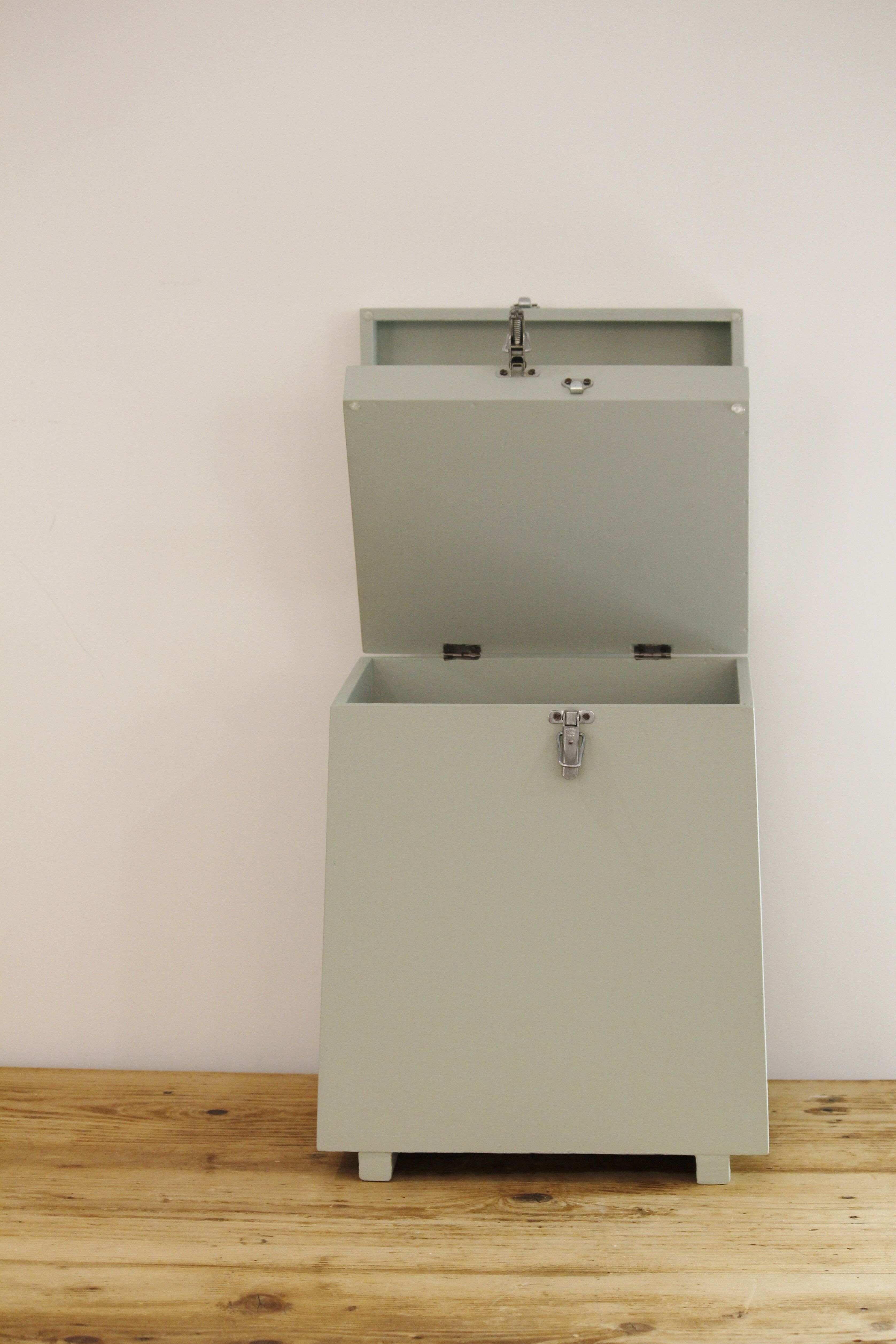 Safe green vintage  water