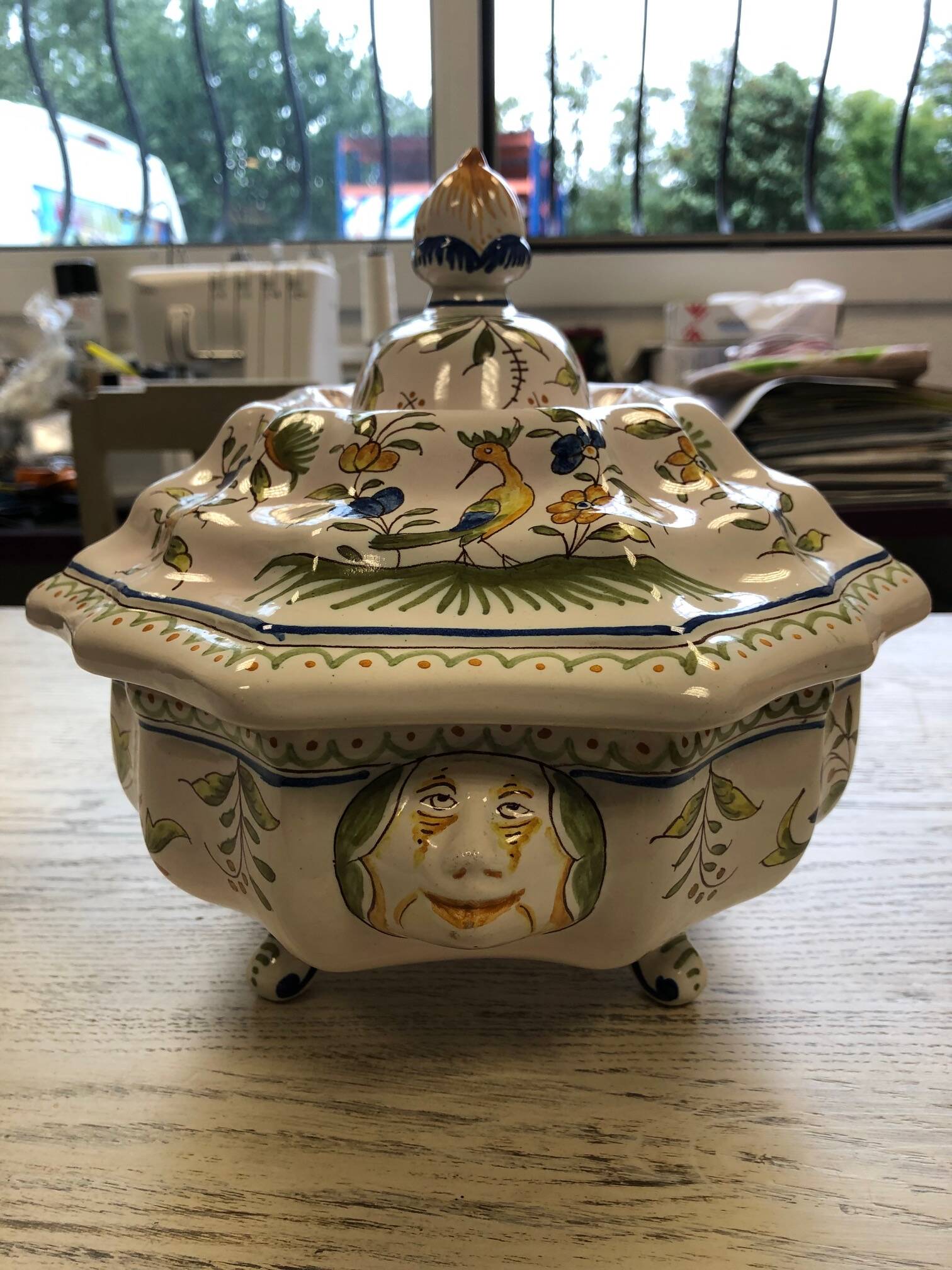 Tureen and its oval platter in moustiers - perfect condition