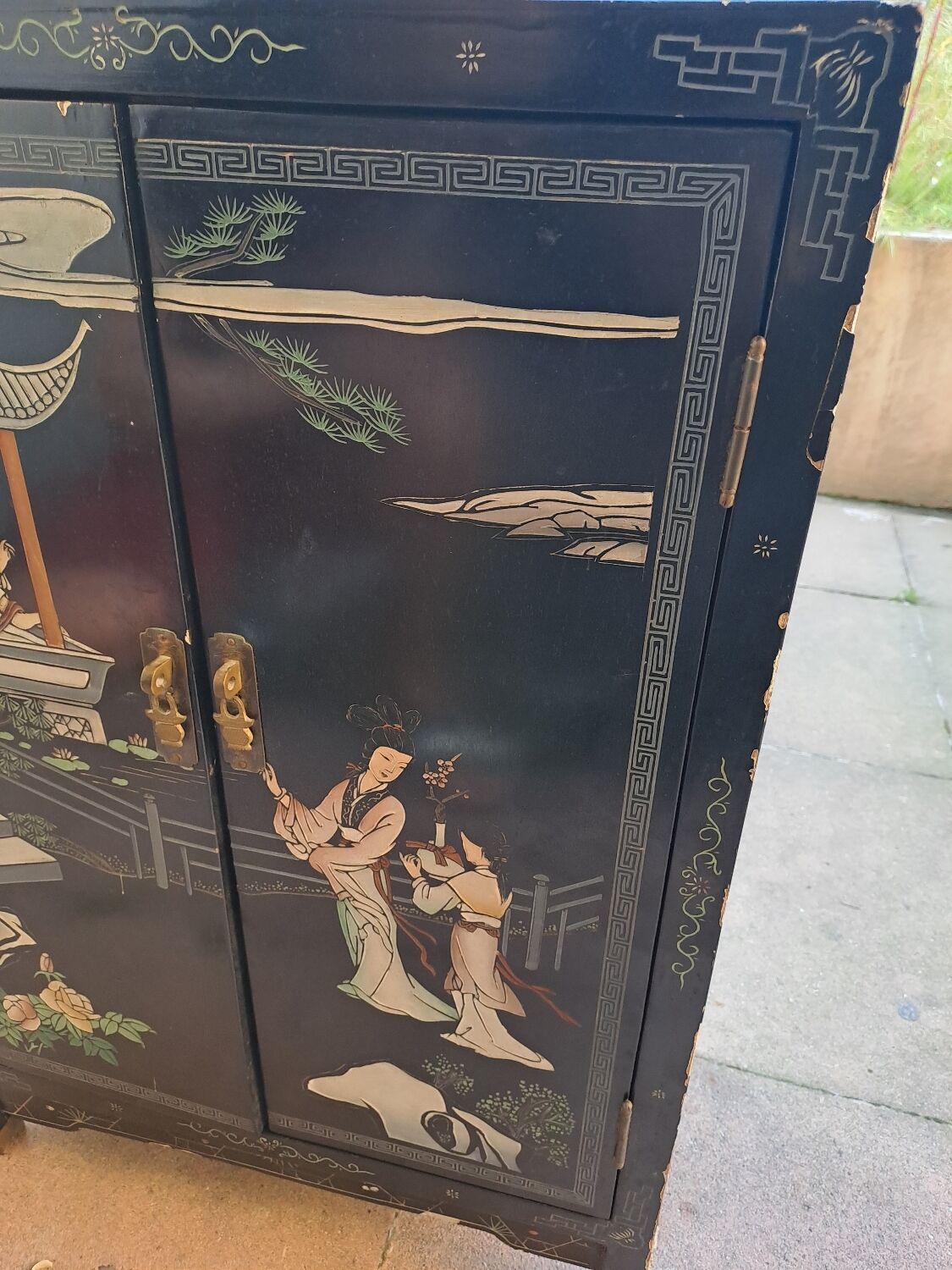 Black chinoiserie lacquer cabinet