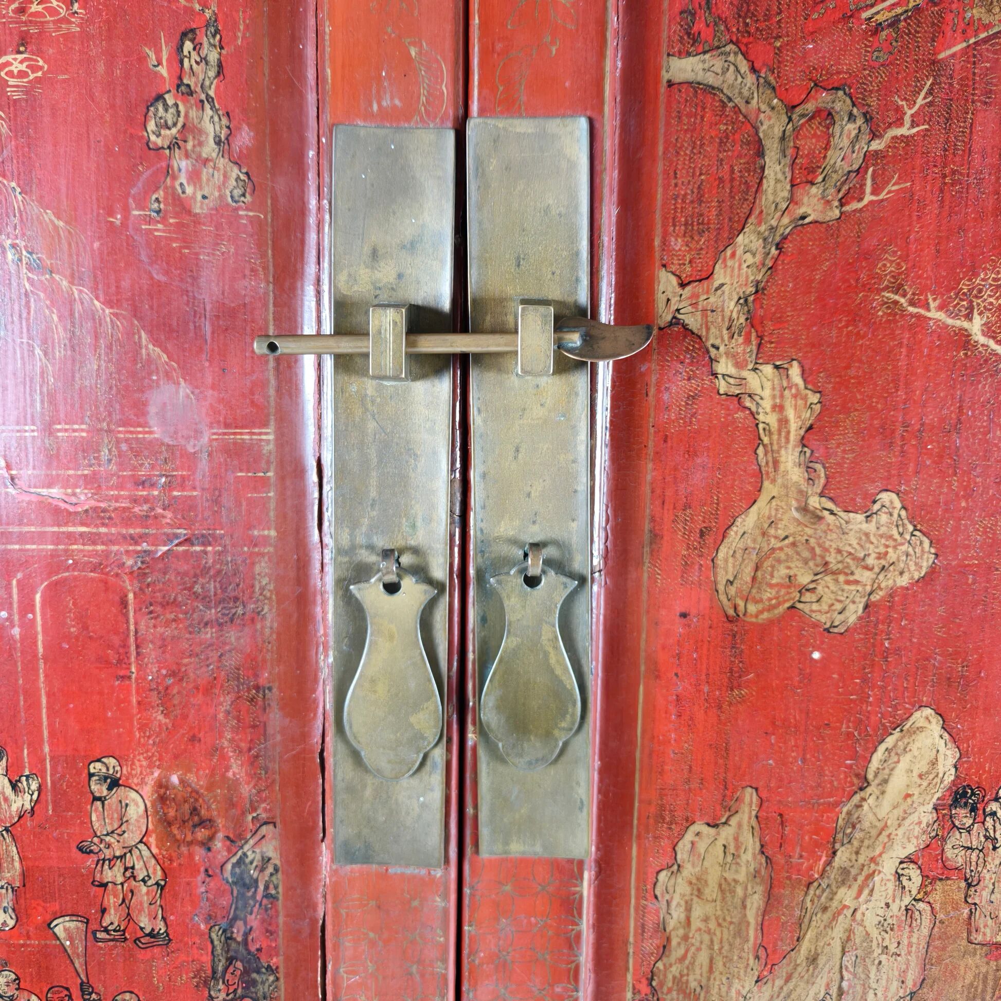Antique Chinese red lacquer cabinet, late 19th / early 20th century.