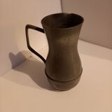 Tin water pitcher with handle, 95% oust, green