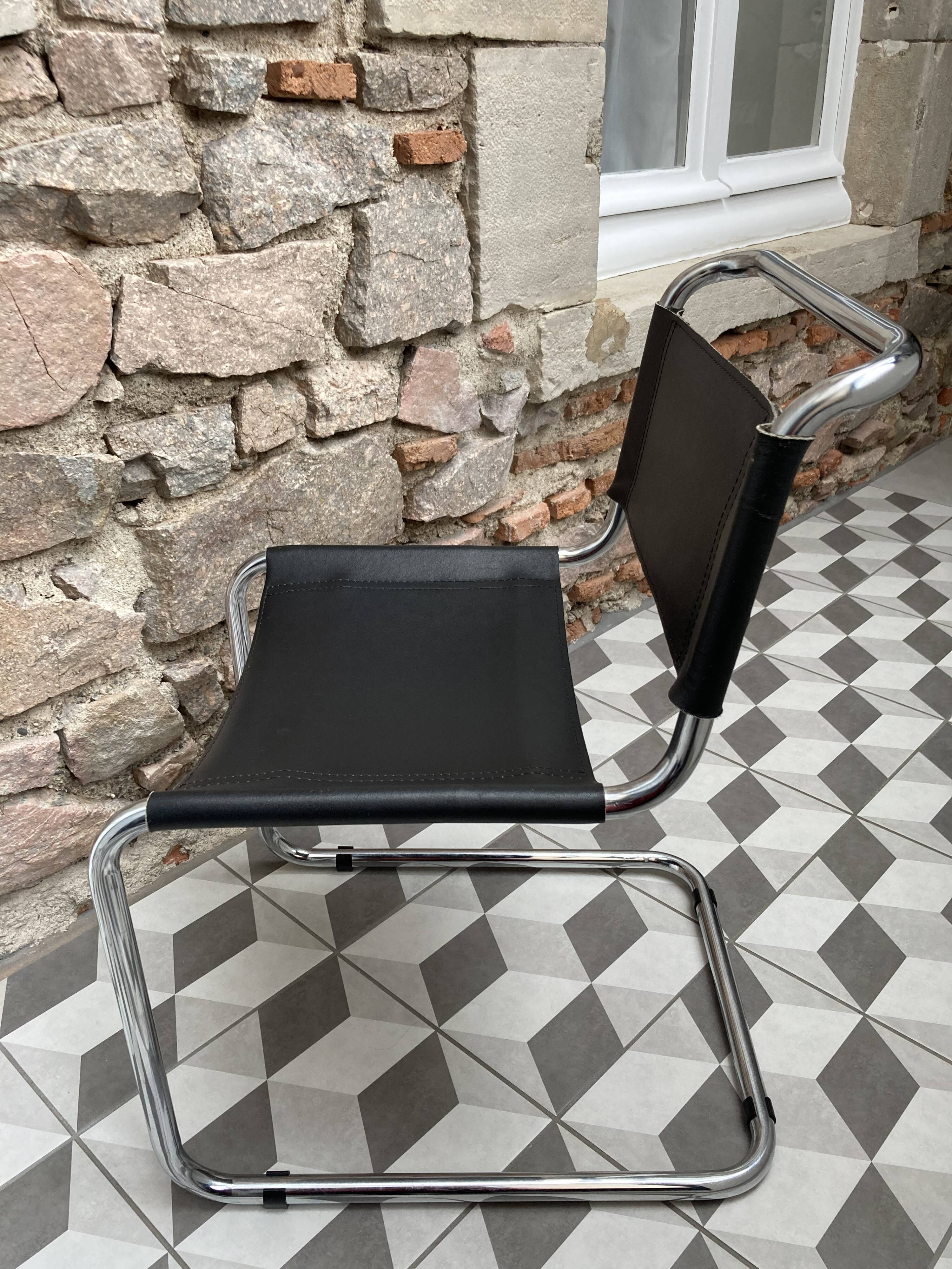 Chair B33 black leather Breuer