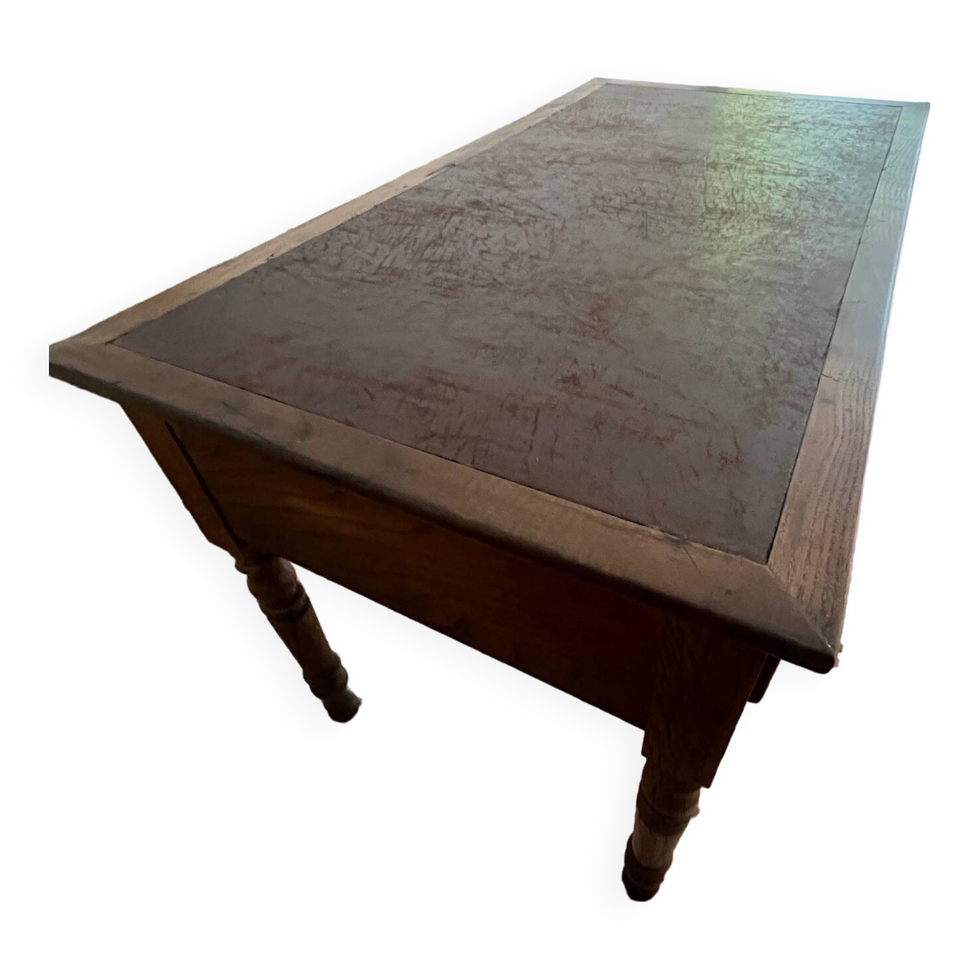 Desk with turned legs