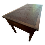 Desk with turned legs