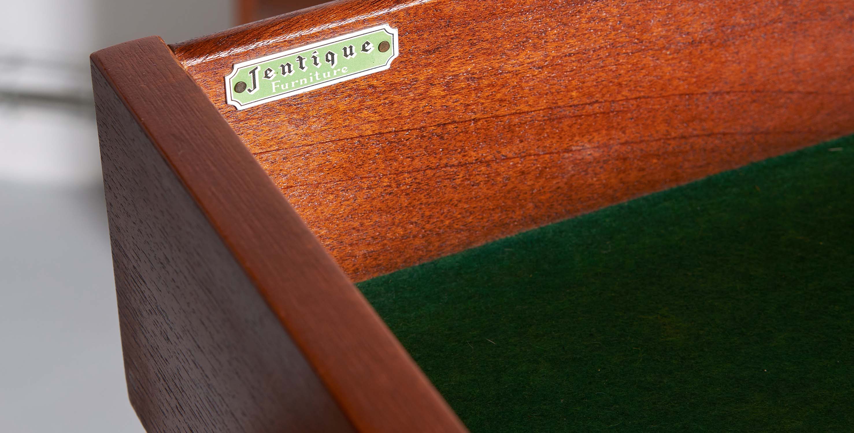 Enfilade Jentique vintage Scandinavian style