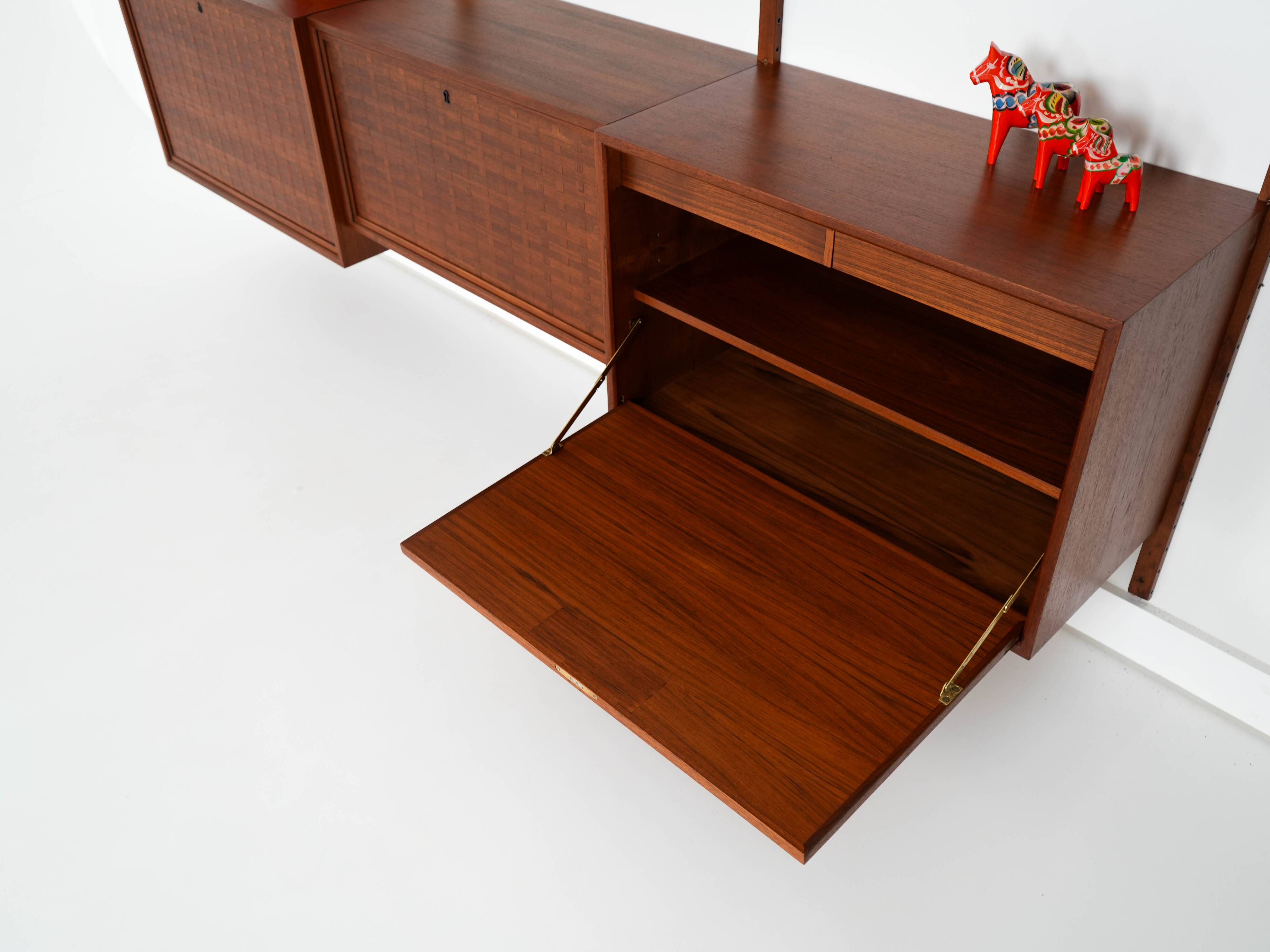 Teak shelving unit, Danish design, 1960s, designer: Poul Cadovius
