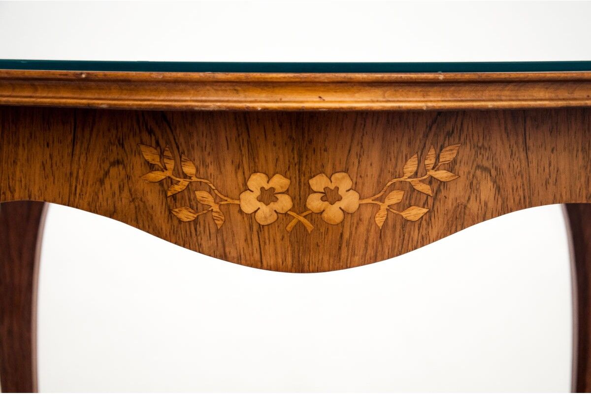 Classic coffee table